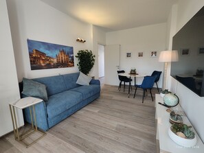 Living area - SanSiroMilano 50 m from Stadium and completely renovated (Milano)