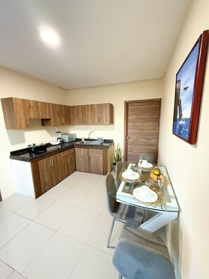 Dining - Perfect apartment in Galapagos comfort, elegance and privileged location (Santa Cruz)