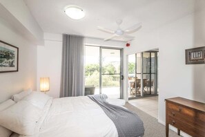2 bedrooms, iron/ironing board, WiFi, bed sheets - Sunkissed Shores at Drift - 27 (Tweed)
