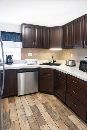 Private kitchen - Antietam House  Historic Sharpsburg Retreat (Sharpsburg)