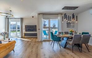 Dining - Gorgeous home in Nedescina with WiFi (Nedescina)
