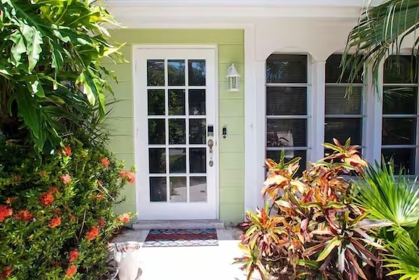 Exterior detail - Sunny Siesta Key Retreat w/ Private Heated Pool | 2BR | Dog-Friendly (Siesta Key)