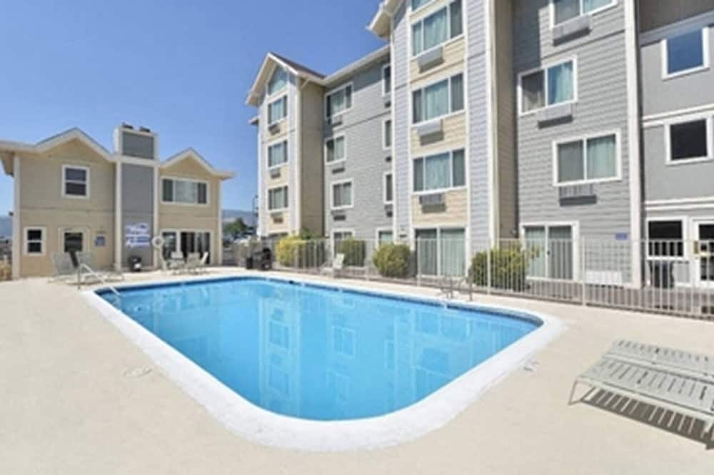 Near Airport, Hospital, Midtown, 58 TV - Apt 254
