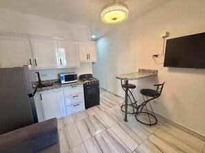 Huoneisto, 1 makuuhuone, patio | Sisätilat