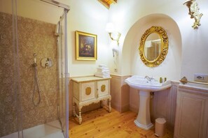 Bathroom - Villa Dorigny Dimora Storica (Verona)