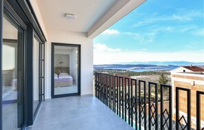 5 Schlafzimmer, Bügeleisen/Bügelbrett, Reisekinderbett, kostenloses WLAN