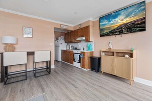 Fridge, microwave, oven, stovetop - Cozy Beachside Retreat (Wildwood)