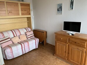 TV - Apartment Héliopolis J 42 - 5 people (AGDE)