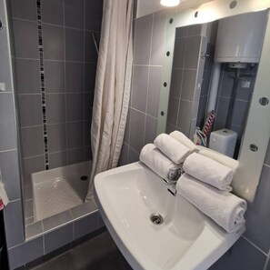 Hair dryer - Studio Héliopolis L 20 - 2 people (AGDE)