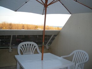 Outdoor dining - Héliopolis Studio L48 - 2 people (AGDE)