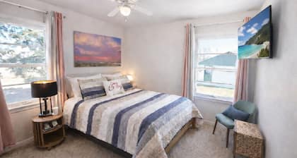 Walkable Prairie Retreat in Eads Near Sand Creek, Bent’s Fort & Stargazing