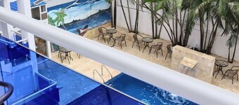 Nouveau Condo Près de Tout Plage Épicerie 203