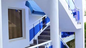 Apartment, 1 Schlafzimmer, Terrasse | Unterkunftsgelände
