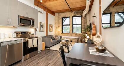 Stylish Exchange District Suite | 2 Bed | 1 Bath |