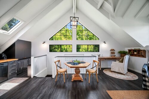 American Style Barn House On 5 Acres Private Land