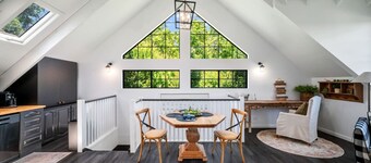 American Style Barn House On 5 Acres Private Land