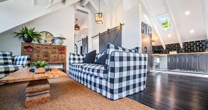 American Style Barn House On 5 Acres Private Land