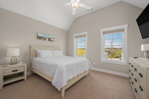 4 bedrooms, iron/ironing board, free WiFi, bed sheets - Rock Me on the Water: Oceanside, Pool, Hot Tub (Nags Head)