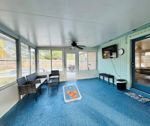 Games room - Modern• 3BR Home• Pool• Playroom•Quiet• Family Frendly (Jacksonville)