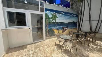 Kamar, 1 kamar tidur, patio | Tempat makan outdoor