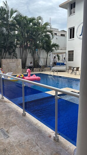 Chambre, 1 chambre, patio | Piscine