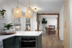 Dining - Emmanuel's Family-friendly Home (Birmingham)