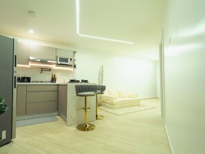 Deluxe Apartment, 2 Bedrooms, Private Pool, Pool View | Interior - Mary's Villas  (Oranjestad)