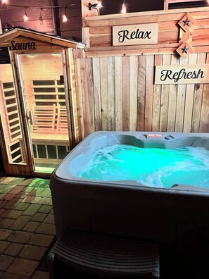 Bañera de hidromasaje interior