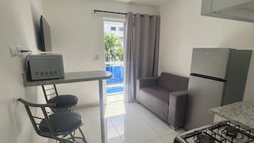 Condo, 1 quarto, varanda | Parte interna