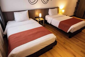 Hypo-allergenic bedding, in-room safe, desk, laptop workspace - 617 Living Chapinero (Bogotá)