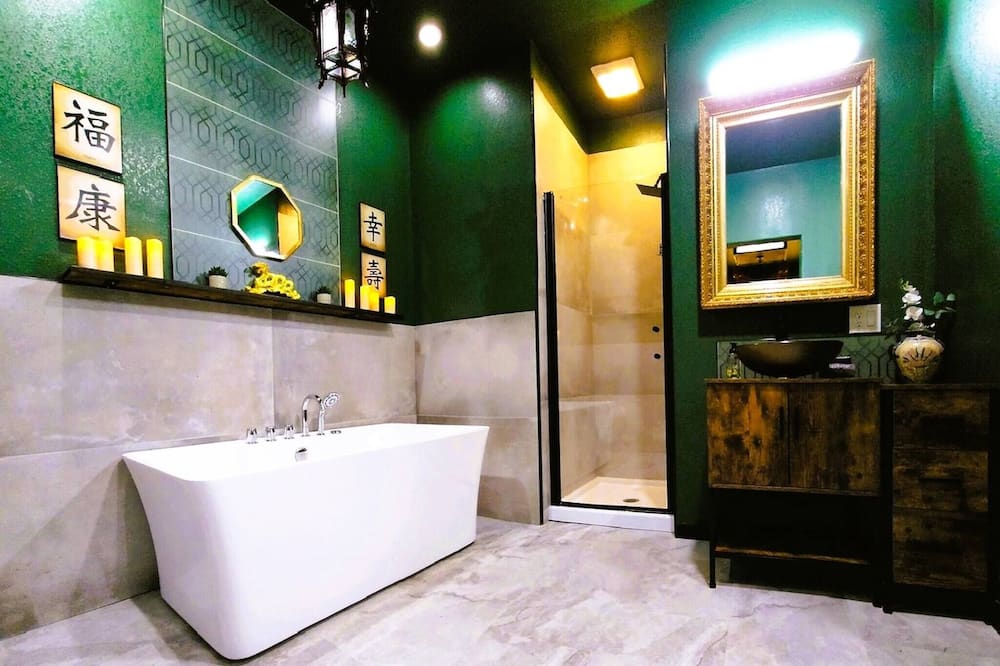 Asian Zen With Jacuzzi, Kitchenette, Near Victoria Sq - TMCC