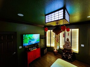 House, 1 Bedroom | 1 bedroom - Asian Zen With Jacuzzi, Kitchenette, Near Victoria Sq (Sparks)