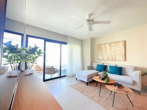 TV - Beach Walk Condo Punta Cana Private Plunge Pool + 2BR  Free Amenities (Punta Cana)