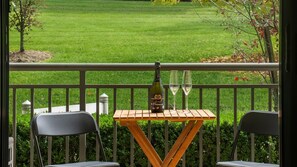 Outdoor dining - Warami in the Mountains (Leura)