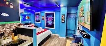 Gamezone With Pacma Arcade, Wifi, Free Parking