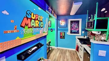 House, 1 Bedroom, Patio | Private kitchen