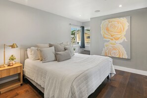 5 chambres, fer et planche à repasser, Wi-Fi, draps fournis