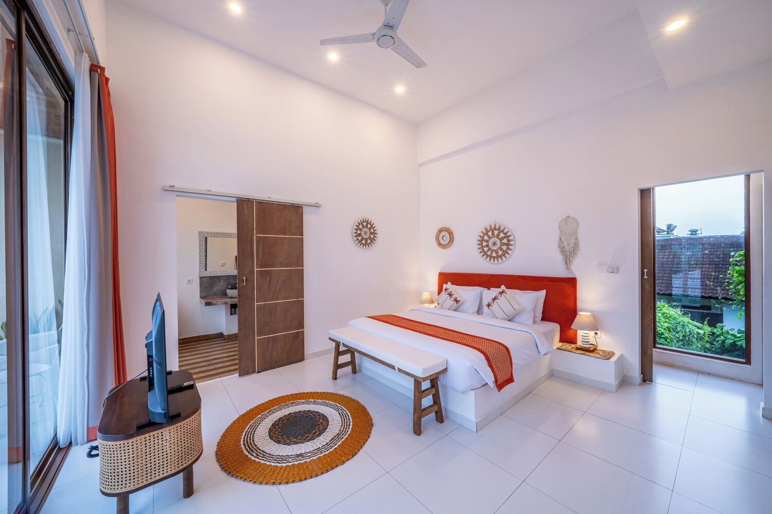 Vila superluxo, sacada, vista para a piscina