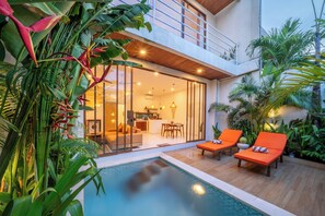 Piscina externa