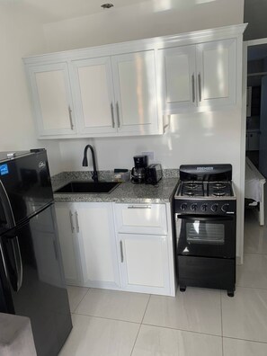 Apartment, 1 Bedroom, Patio | Private kitchen - Condo Neuf à Sosua Près de Tout et Équipé, 207 (Sosúa)
