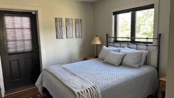 10 chambres, bureau, Wi-Fi gratuit, draps fournis