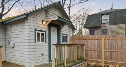 Hiker’s Retreat:Pet-Friendly Cabin in the Pines AC