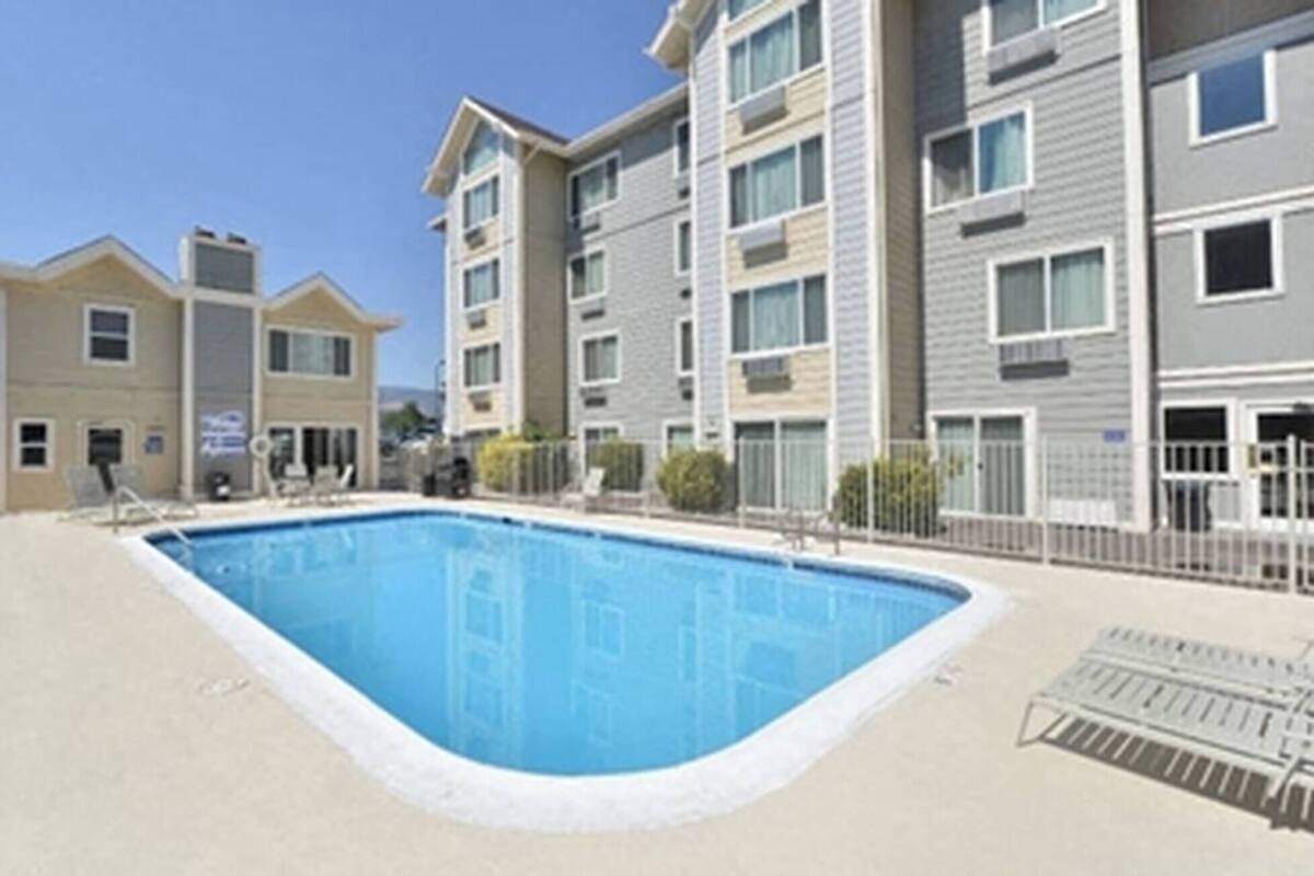 Studio, 1 Bedroom | Pool