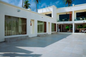 Terrace/patio - Atlantic Shores Resort (Lagos)