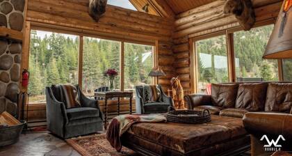 Only the Lucky get to stay here! A Riverfront Gem!