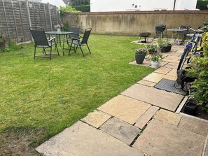 Room, 1 Bedroom | Outdoor dining - Room-silsoe Cottage B&B Master Suite (Bedford)