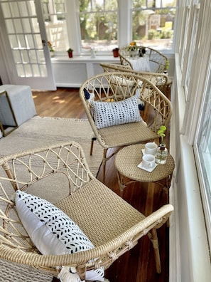 Interior - Buttonwood Boutique Hotel Suite #1, Beach & Town (West Cape May)