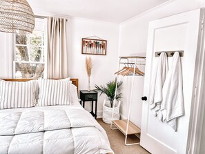 1 chambre, bureau, fer et planche à repasser, Wi-Fi gratuit