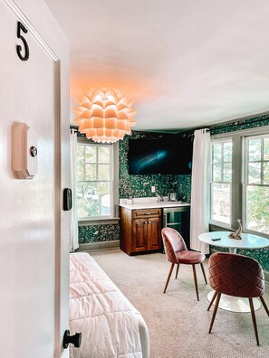 Interior - Buttonwood Boutique Hotel Suite #5, Beach & Town (West Cape May)