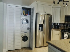 Private kitchen - Relaxing Ocean View Condo • Pools, Tennis & Quiet Beach (New Smyrna Beach)
